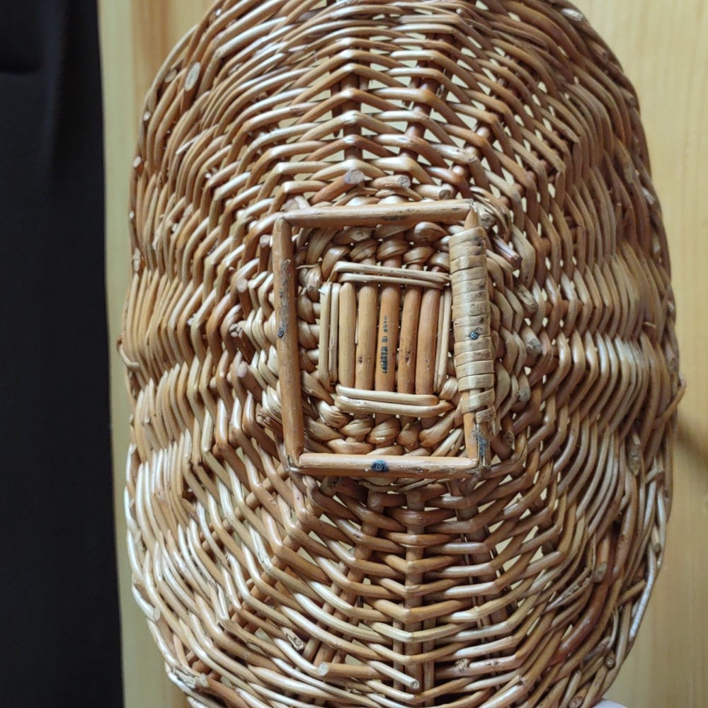 Vintage Foraging Basket - Picture 3 of 3